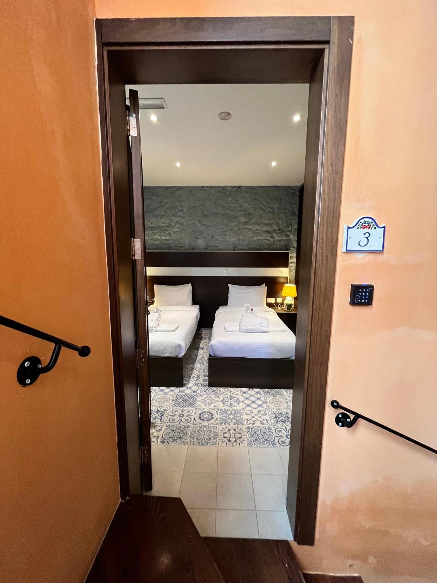Hotel My Travel House Rabat Exterior foto